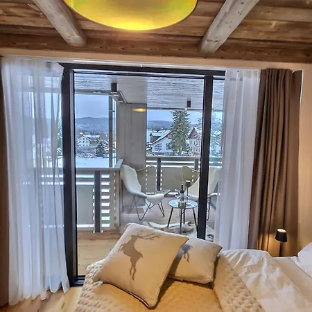 Woodhome - Luxury Mountain Apartment